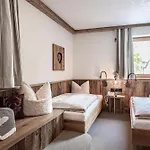 Der Engel Hotel 4*