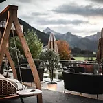 Der Engel Hotel 4*