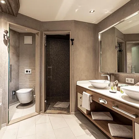 Der Engel Hotel 4*